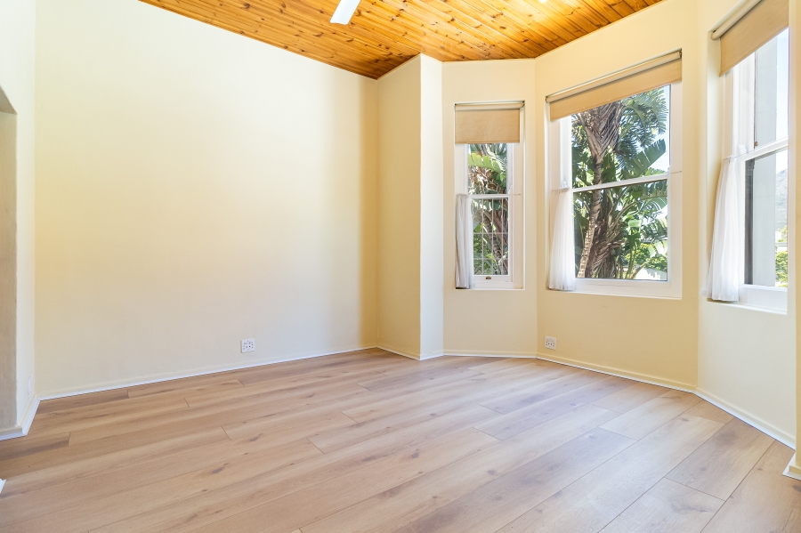 3 Bedroom Property for Sale in Tamboerskloof Western Cape